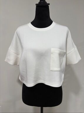 SPANX AIRESSENTIALS Off-White Cropped Pocket Tee M